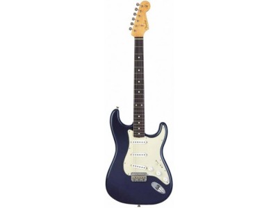 Fender Robert Cray Stratocaster Rosewood Fretboard. Violet * Fender Robert Cray Stratocaster Rosewood Fretboard. Violet *