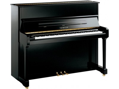 Yamaha P121 M PE Polished Ebony Yamaha P121 M PE Polished Ebony