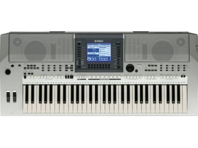 Yamaha PSR-S700 ** 