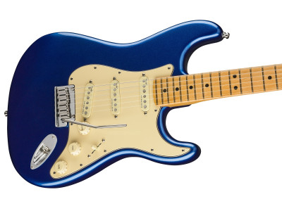 Fender American Ultra Stratocaster MN Cobra Blue  