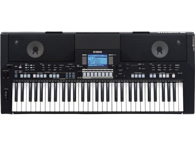 Yamaha PSR-S550B ** 